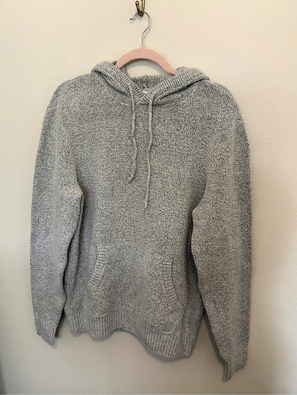 Old Navy Gray Hooded Sweater Size Large Like New